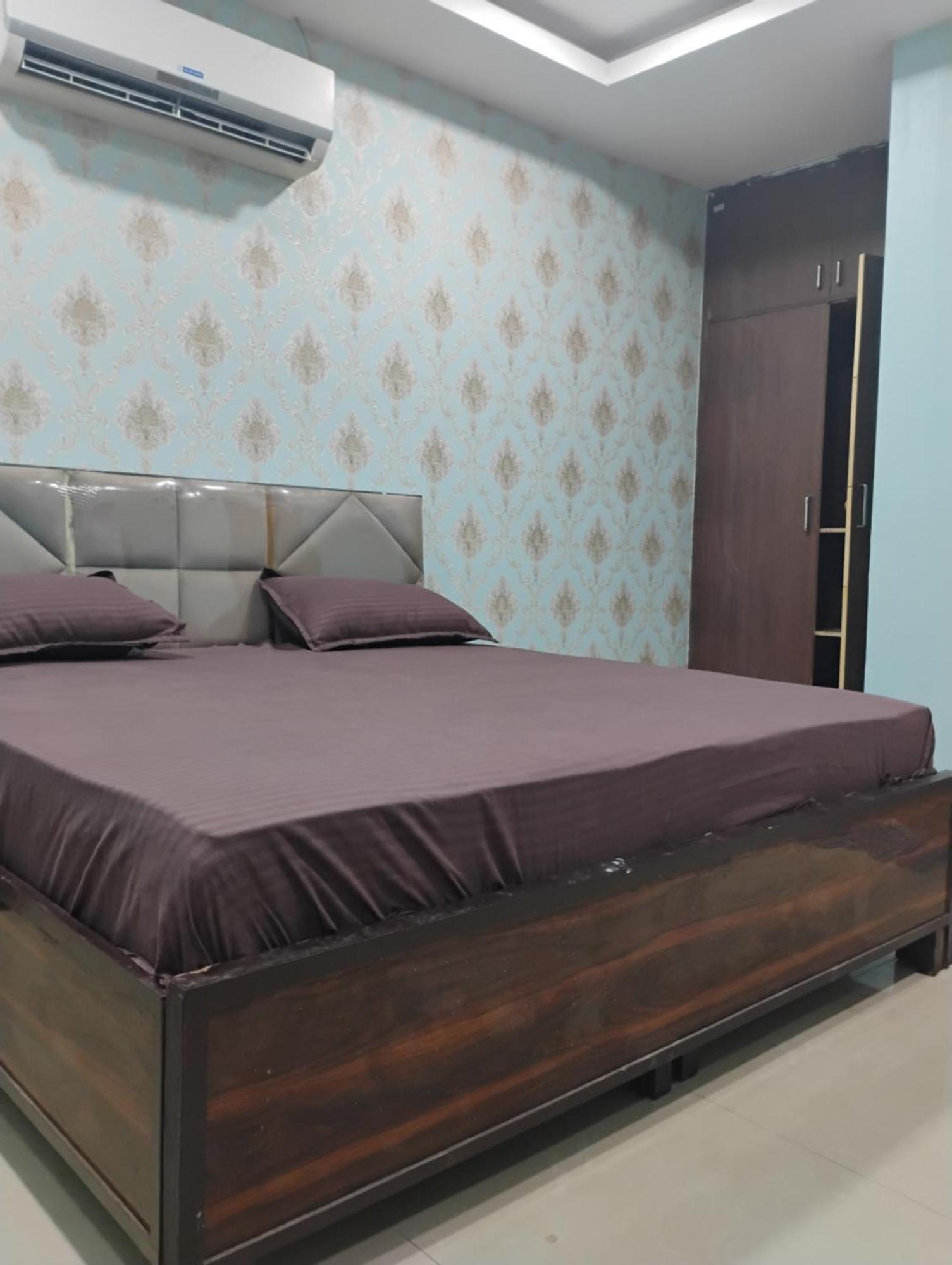 Hotel Shree Ji Greater Noida Exterior foto